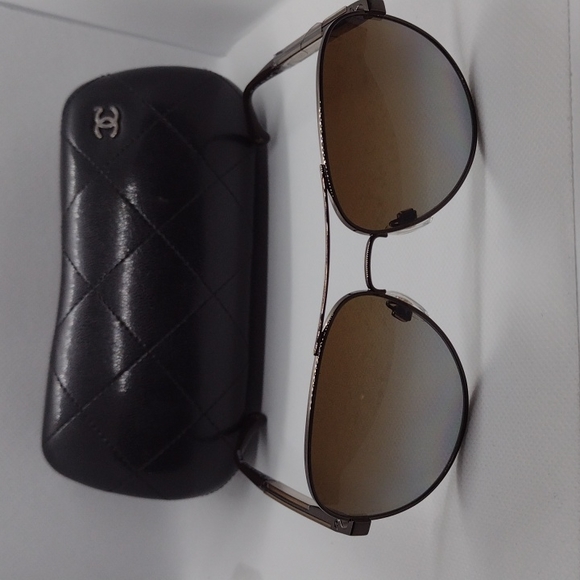 Chanel polarized aviator sunglasses 4179 brown lenses - Picture 4 of 7